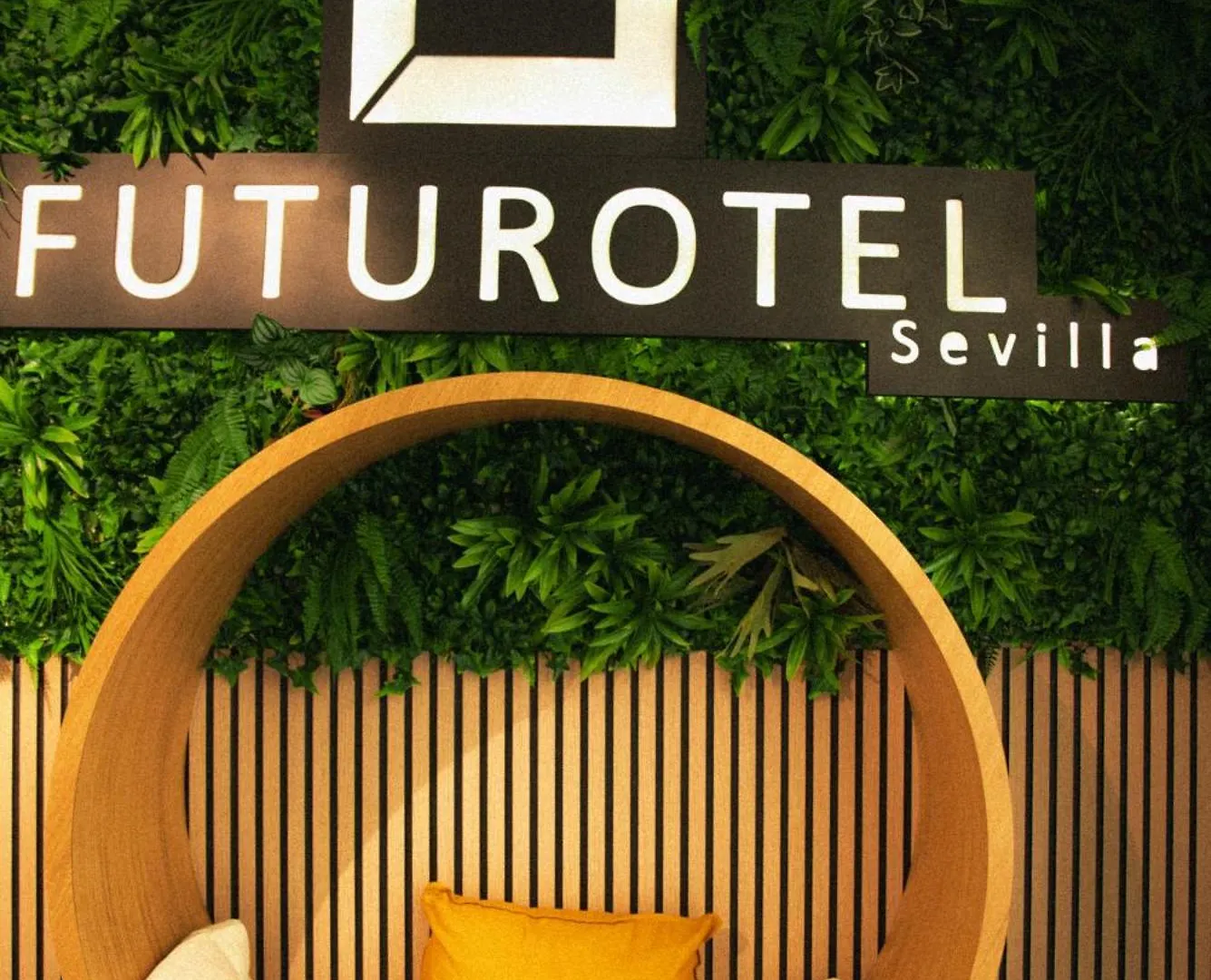 Hotel kapsułowy Futurotel Sevilla Hiszpania
